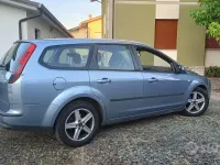 Usata Ford Focus 109 CV (80 kW) 2006 Bluazzurro Station wagon