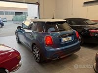 Usata Mini Cooper Classic 136 CV (100 kW) 2022 Beige Utilitaria
