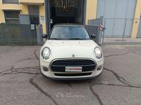 Occasion Mini Cooper Hype 136 ch (100 kW) 2017 Beige Citadine
