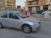Usata Opel Corsa Cosmo 69 CV (50 kW) 2006 Utilitaria