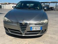Usata Alfa Romeo 147 Distinctive 120 CV (88 kW) 2009 Grigio Utilitaria