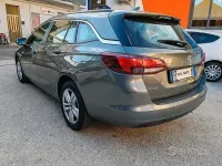 Usata Opel Astra Business 95 CV (69 kW) 2016 Grigio Station wagon