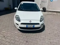 Usata Fiat Grande Punto 77 CV (56 kW) 2012 Bianco Utilitaria