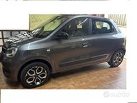 Usata Renault Twingo Techno 60 kW (82 CV) 2023 Grigio Utilitaria