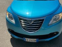 Usata Lancia Ypsilon 85 CV (62 kW) 2014 Blu Utilitaria