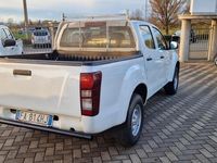 usata Isuzu D-Max D-Max2.5 td crew Satellite 4x4