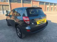 Usata Toyota RAV4 150 CV (110 kW) 2012 Grigio SUV