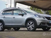 Usata Peugeot 2008 Allure 99 CV (72 kW) 2018 Grigio SUV