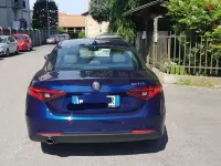 Usata Alfa Romeo Giulia Executive 160 CV (117 kW) 2020 Blu/azzurro Berlina