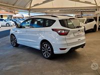 Usata Ford Kuga ST-Line X 120 CV (88 kW) 2019 Bianco SUV