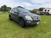 Usata Mercedes ML350 Premium 231 CV (169 kW) 2010 Blu SUV
