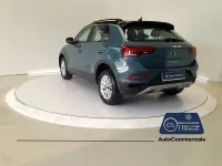 Usata VW T-Roc Life 116 CV (85 kW) 2025 Blu SUV