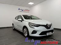 Usata Renault Clio V 140 CV (102 kW) 2022 Bianco Berlina