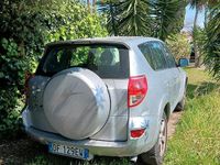 Usata Toyota RAV4 177 CV (130 kW) 2007 Grigio SUV