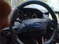 Usata Ford Focus 95 CV (69 kW) 2016 Bianco Station wagon