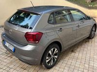 Usata VW Polo Comfortline 95 CV (69 kW) 2020 Grigio Berlina