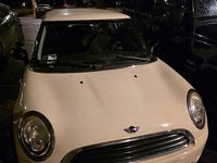 Begagnad Mini ONE 75 HK (55 kW) 2010 Vit Halvkombi