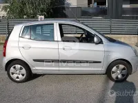 Usata Kia Picanto Urban 61 CV (44 kW) 2007 Grigio Utilitaria
