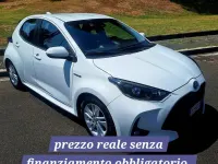 Usata Toyota Yaris Hybrid 92 CV (67 kW) 2021 Bianco Berlina
