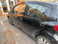 Usata Toyota Aygo 68 CV (50 kW) 2009 Nero Utilitaria
