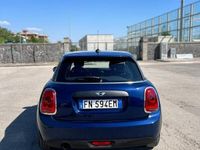 Usata Mini ONE 75 CV (55 kW) 2018 Blu Utilitaria