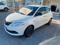Usata Lancia Ypsilon 69 CV (50 kW) 2019 Bianco Utilitaria