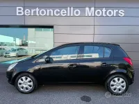 Usata Opel Corsa Cosmo 80 CV (58 kW) 2008 Nero Utilitaria