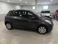 Usata Toyota Yaris Sol 90 CV (66 kW) 2009 Grigio Utilitaria