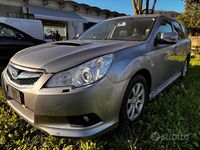 Usata Subaru Legacy 149 CV (109 kW) 2011 Grigio Station wagon