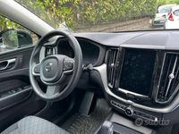 Usata Volvo XC60 Momentum 197 CV (144 kW) 2022 Nero SUV
