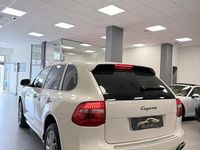 Usata Porsche Cayenne 239 CV (175 kW) 2010 Bianco SUV