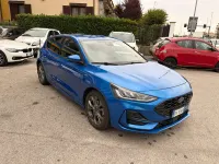 Usata Ford Focus ST-Line 125 CV (91 kW) 2023 Blu/azzurro Berlina
