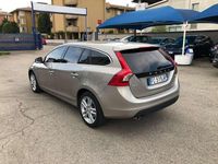 Usata Volvo V60 Momentum 136 CV (100 kW) 2013 Station wagon