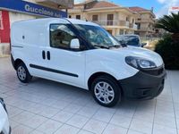 Usata Fiat Doblò 104 CV (76 kW) 2019 Bianco Monovolume