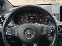 Usata Mercedes B180 AMG 109 CV (80 kW) 2018 Bianco Utilitaria