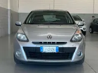 Usata Renault Clio II 75 CV (55 kW) 2011 Argento Berlina