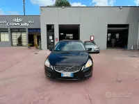 Usata Volvo V60 Summum 180 CV (132 kW) 2011 Nero Station wagon