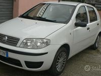Usata Fiat Punto 77 CV (56 kW) 2009 Bianco Utilitaria