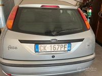 Usata Ford Focus 116 CV (85 kW) 2003 Grigio Berlina