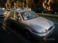 Usata Ford Fiesta 75 CV (55 kW) 1998 Marrone Utilitaria
