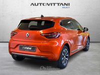 Usata Renault Clio V Intens 101 CV (74 kW) 2023 Arancione Berlina