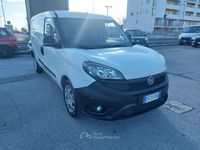 Usata Fiat Doblò Lounge 105 CV (77 kW) 2021 Bianco Monovolume