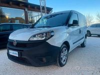 Usata Fiat Doblò 90 CV (66 kW) 2021 Bianco Monovolume