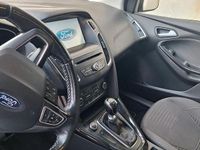 Usata Ford Focus 120 CV (88 kW) 2016 Grigio Station wagon