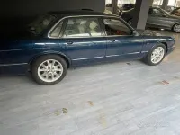 Usata Jaguar XJ Sovereign 300 CV (220 kW) 1997 Blu Berlina