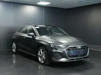 Nuova Audi A3 S-Line 150 CV (110 kW) 2025 Verde Berlina
