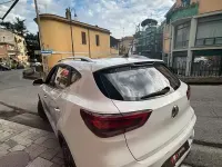 Usata MG ZS Luxury 111 CV (81 kW) 2024 Bianco SUV