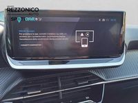 Usata Peugeot 208 Allure 101 CV (74 kW) 2025 Argento metallizzato Utilitaria