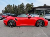 Usata Porsche 911 Turbo Cabriolet 580 CV (426 kW) 2022 Rosso Cabrio