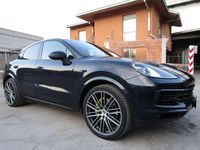 Usata Porsche Cayenne Coupe 462 CV (339 kW) 2021 Moonlight metallizzato Coupé